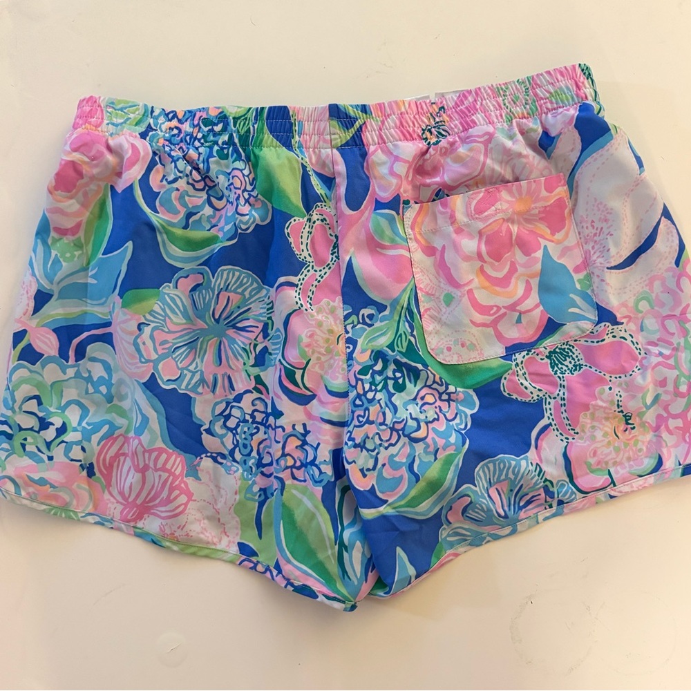 GUC Lilly Pulitzer Luxletic Shorts - Picture 7 of 9